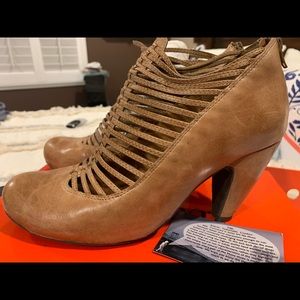 Miz Mooz Boots
